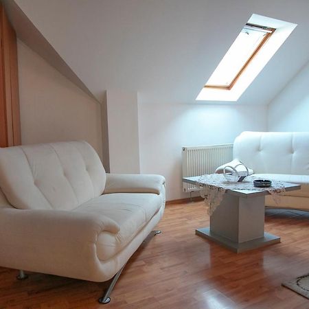 Xxl-House Apartment เตอร์กู-มูเรช ภายนอก รูปภาพ