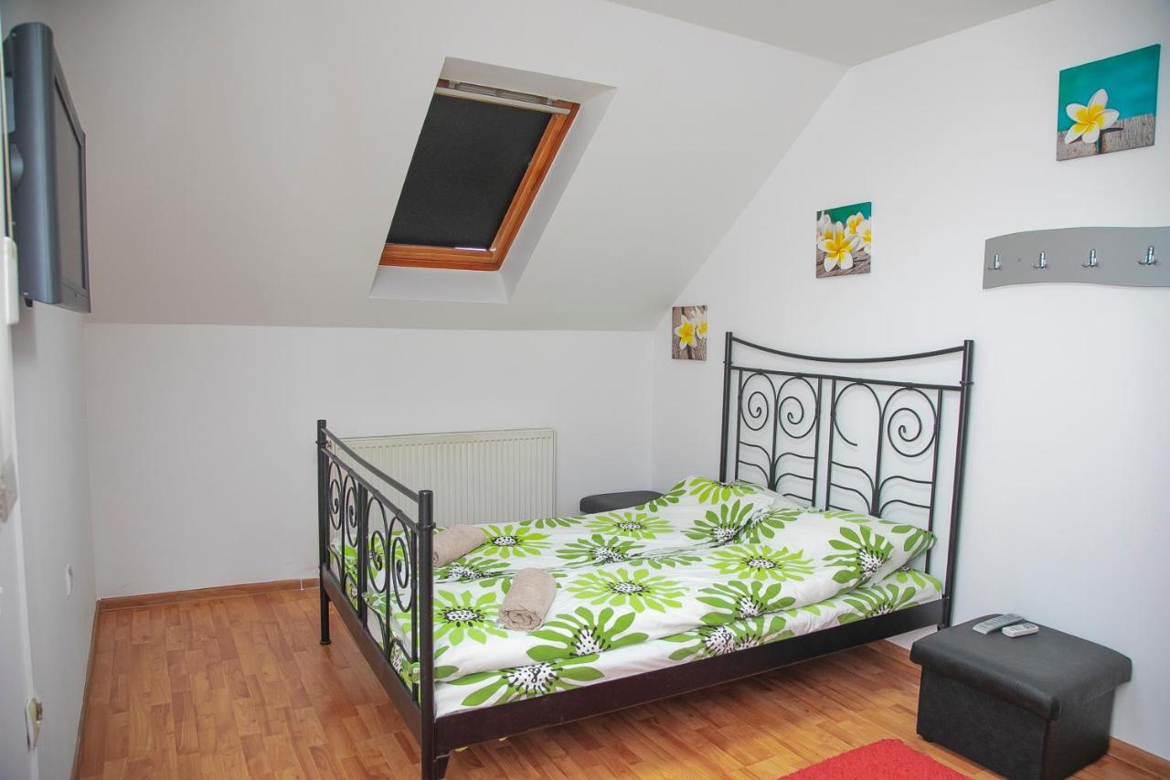 Xxl-House Apartment เตอร์กู-มูเรช ภายนอก รูปภาพ