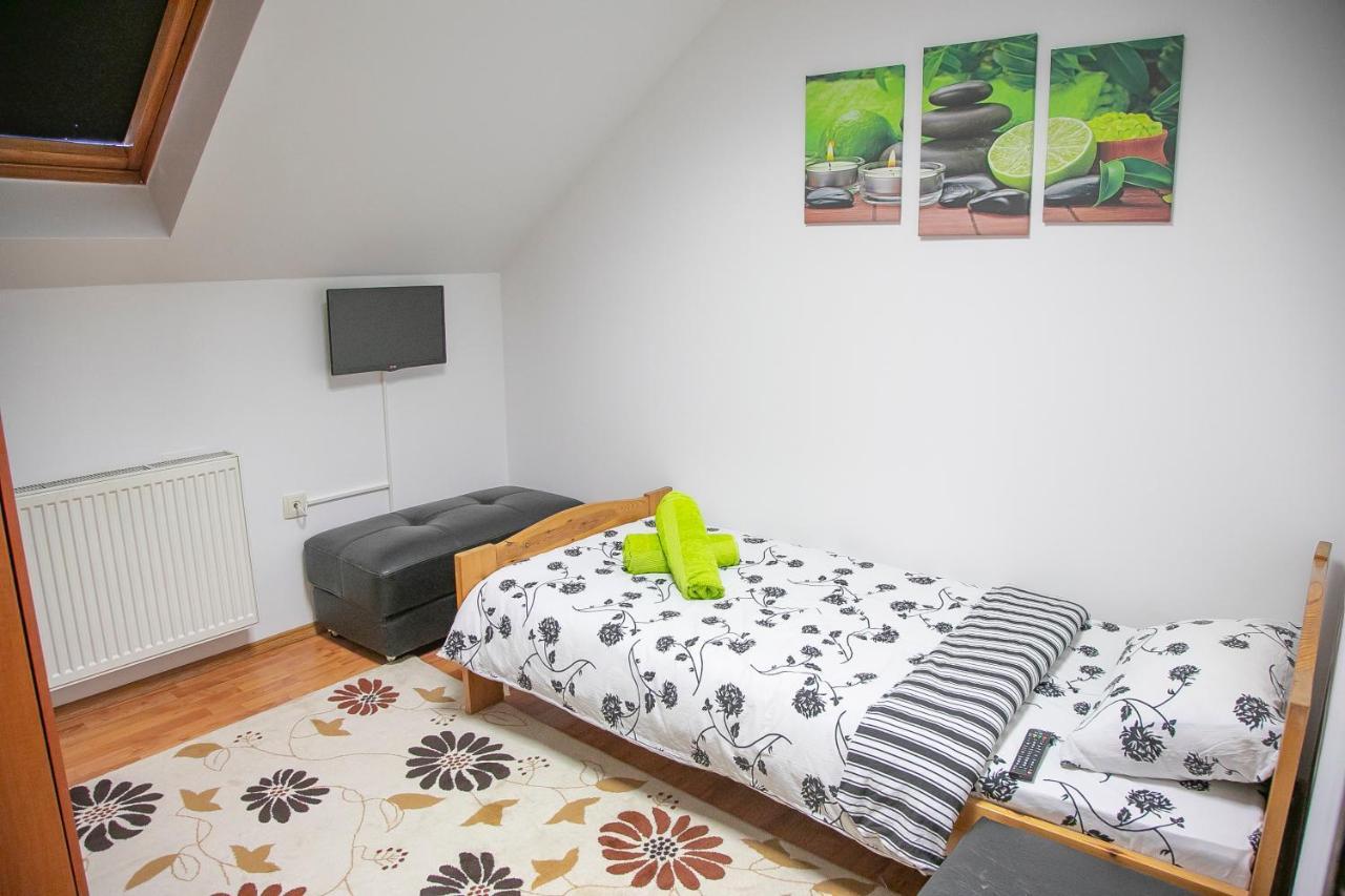 Xxl-House Apartment เตอร์กู-มูเรช ภายนอก รูปภาพ