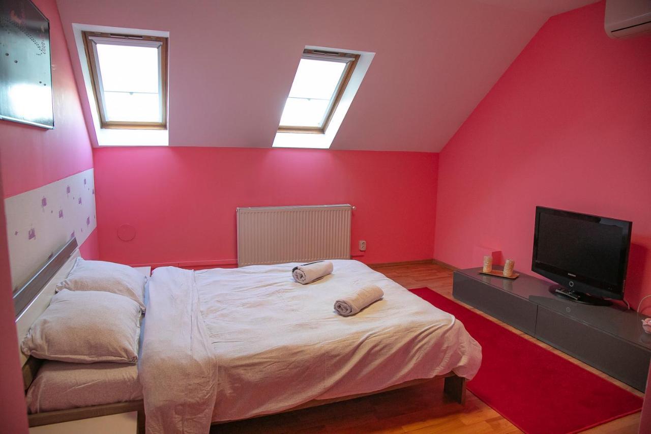 Xxl-House Apartment เตอร์กู-มูเรช ภายนอก รูปภาพ