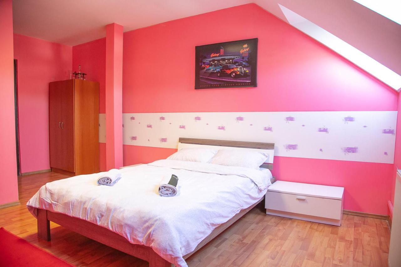Xxl-House Apartment เตอร์กู-มูเรช ภายนอก รูปภาพ